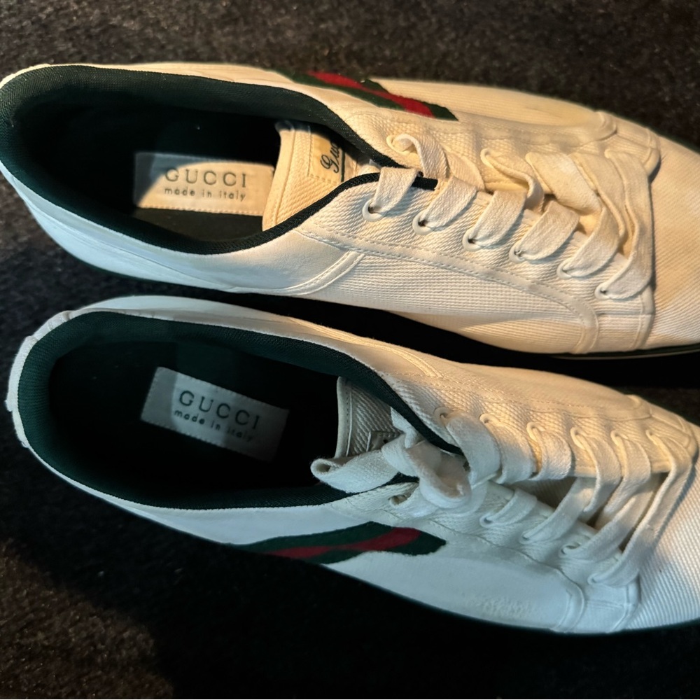 Gucci Men's White Sneakers with Green and Red Accents - Picture 3 of 5